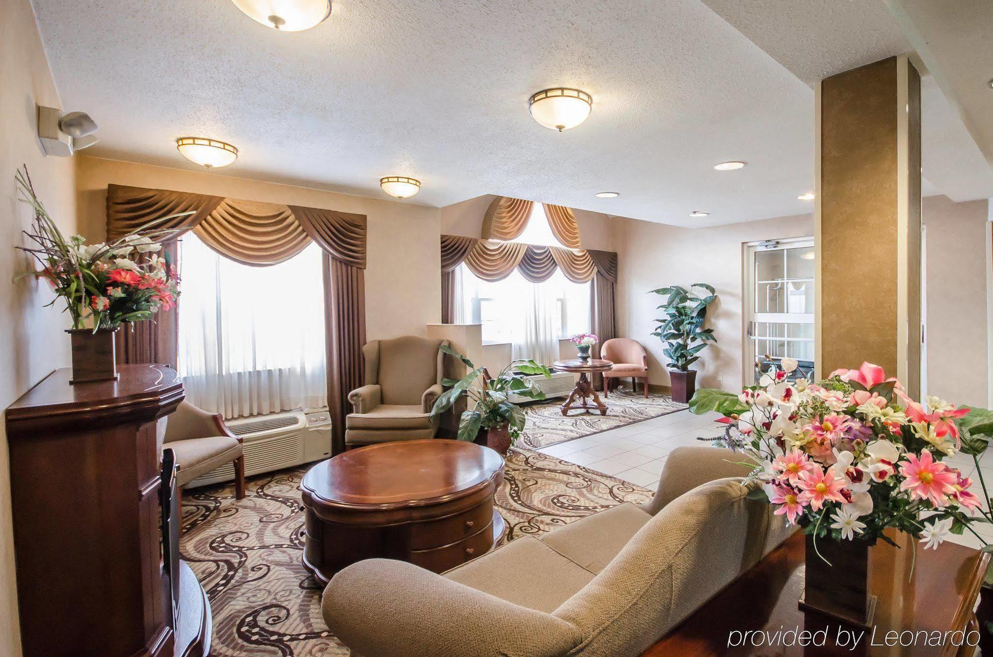 Econo Lodge Inn & Suites Evansville Stevenson Exteriör bild
