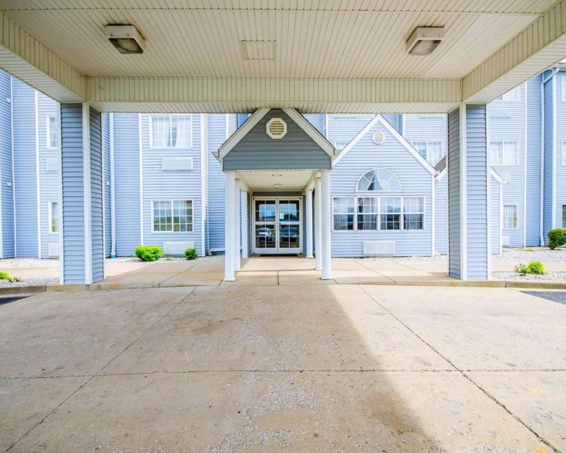 Econo Lodge Inn & Suites Evansville Stevenson Exteriör bild